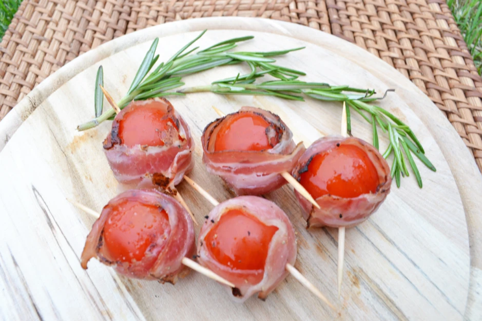 Tomaten im Speckmantel