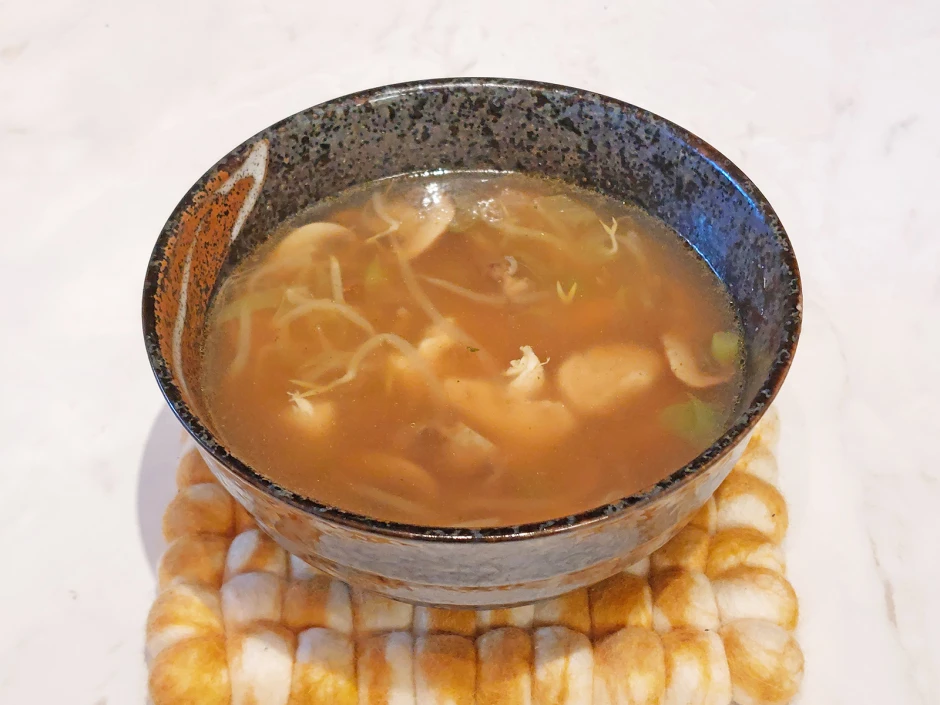 Currysuppe mit Huhn und Champignons