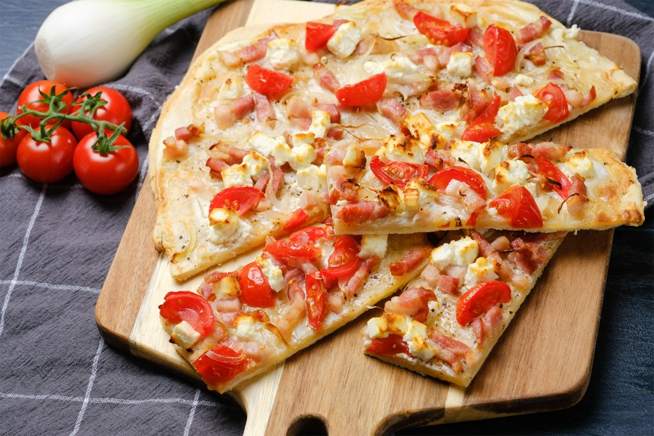 Flammkuchen mit Sauerrahm