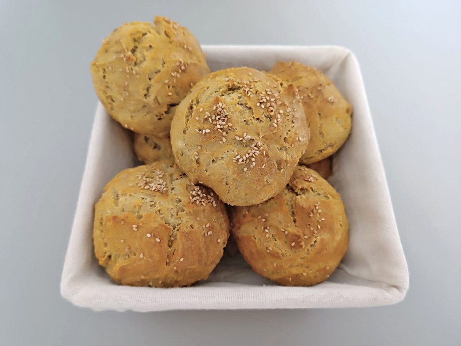 Laugen-Frühstücksbrötchen mit Hanfmehl