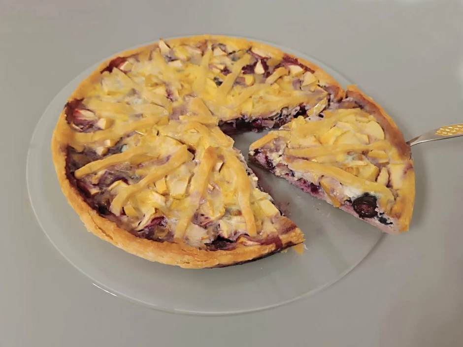 Schwarzbeer-Apfel Tarte