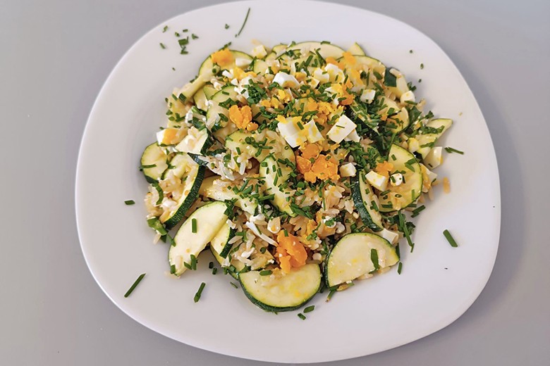 Zucchinipfanne mit Reis