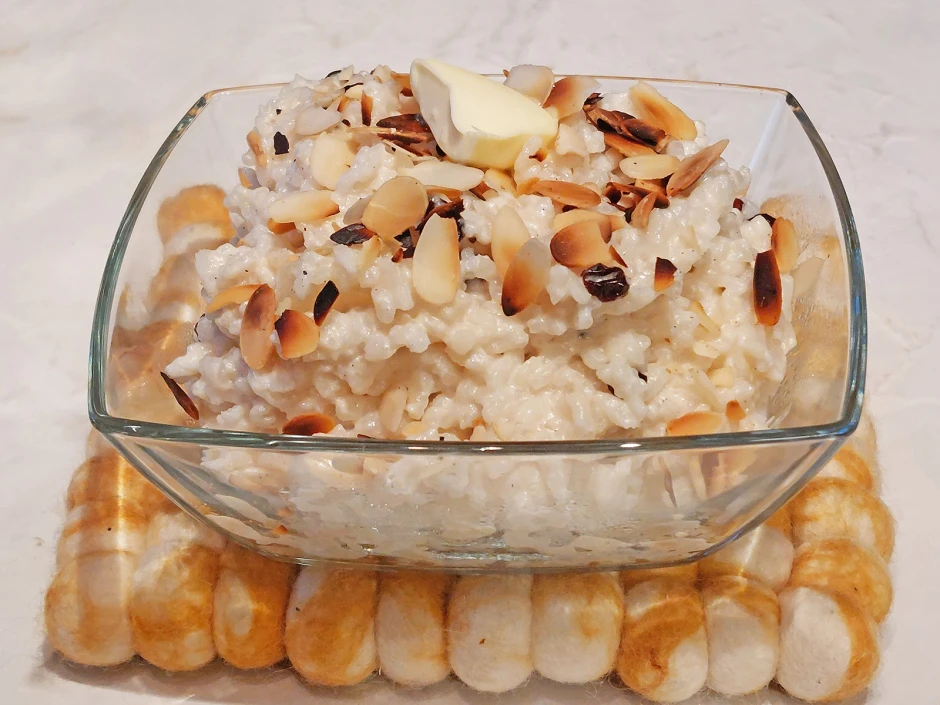 Kokos-Milchreis mit Ananas