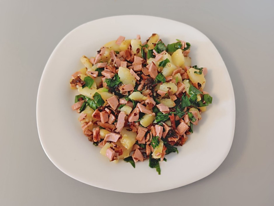 Erdapfelgröstel mit Bärlauchstreifen