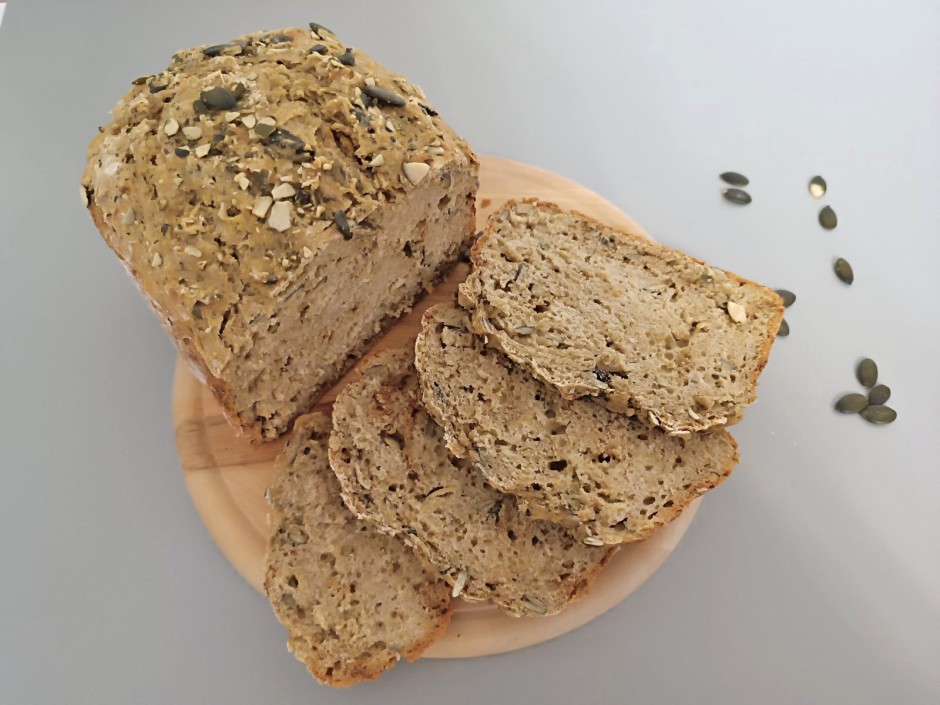 Kürbiskern-Buttermilch-Brot