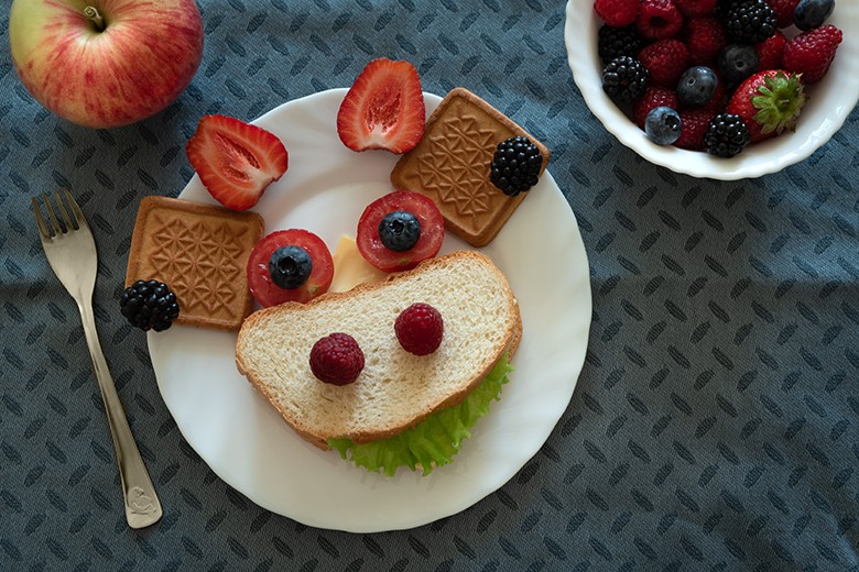 Lustiges Frühstückssandwich
