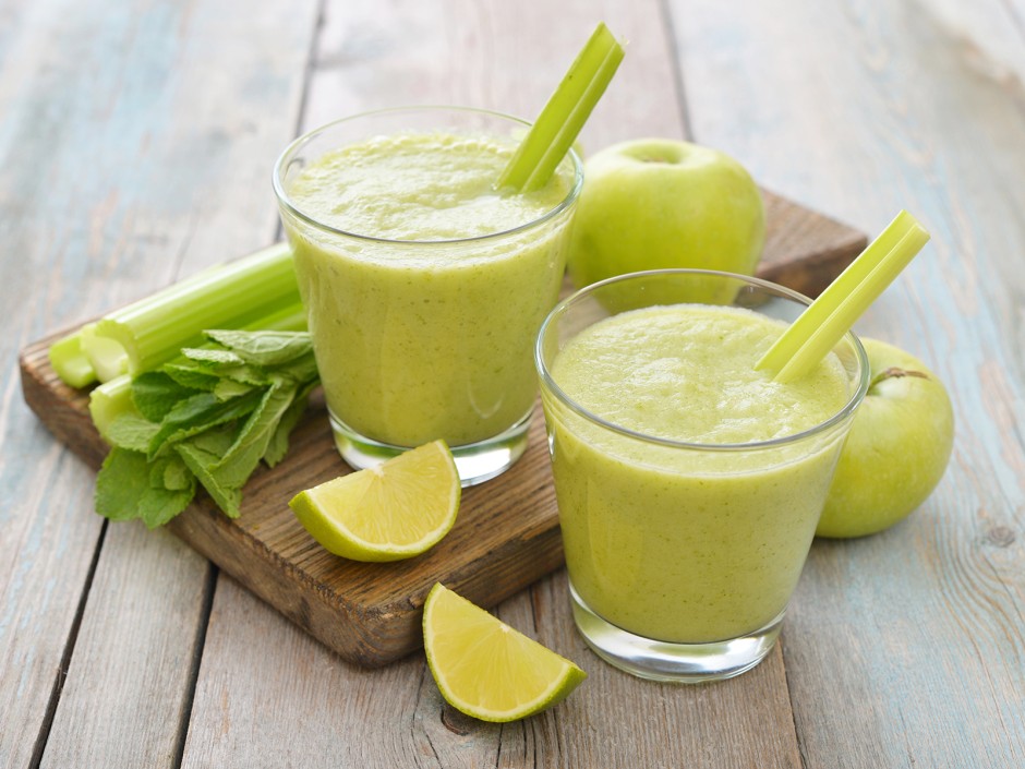Selleriesaft mit Apfel und Limette