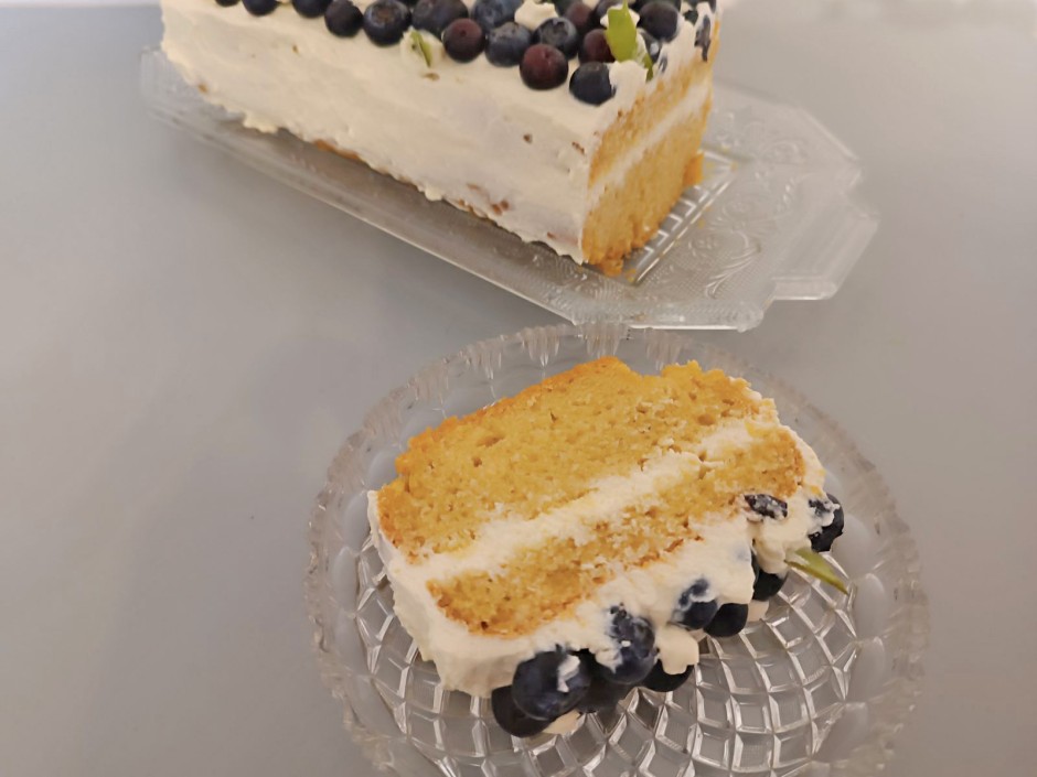 Dinkelkuchen mit Mascarponecreme