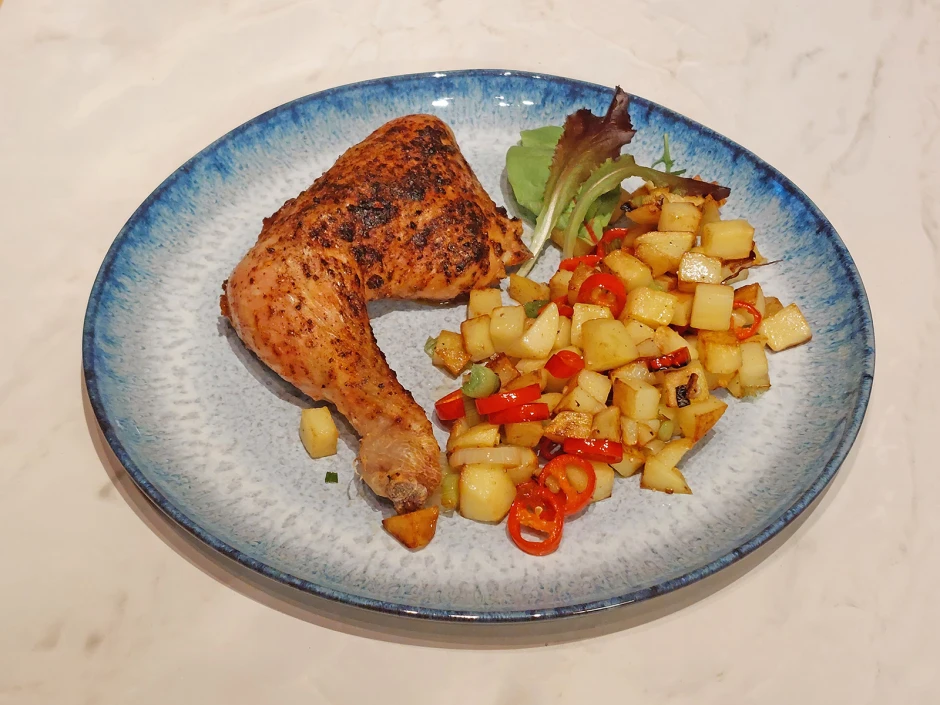 H&uuml;hnerschlegel mit Chilikartoffeln