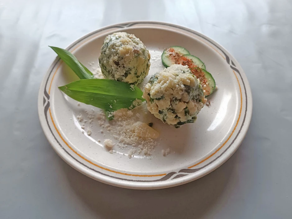 Dinkel-B&auml;rlauchkn&ouml;del