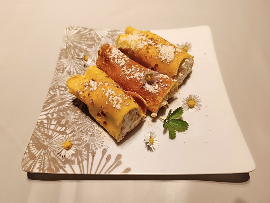 Palatschinken mit Topfen-Apfelfülle