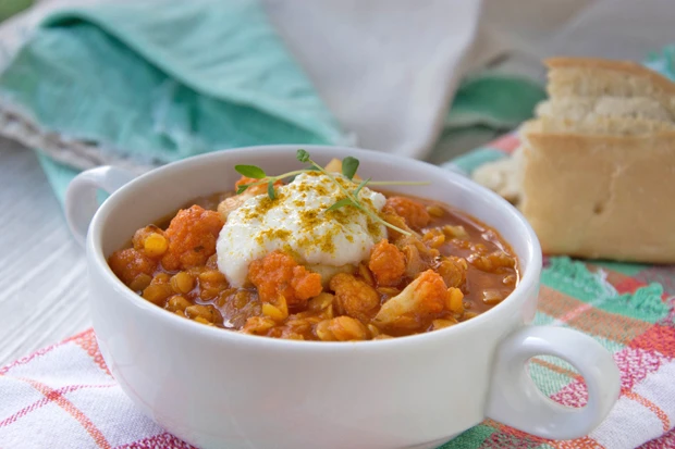 Karfiolcurry mit Paprika und Linsen