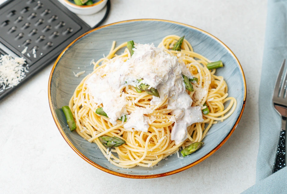 Spaghetti mit gr&uuml;nem Spargel und Schinken