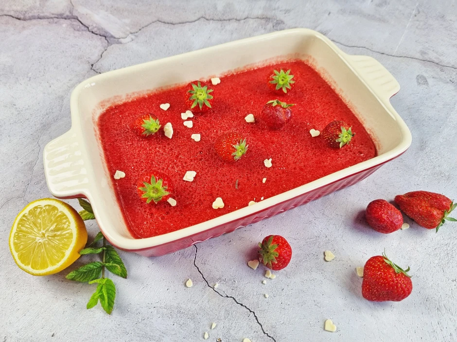 Fruchtiges Erdbeersorbet