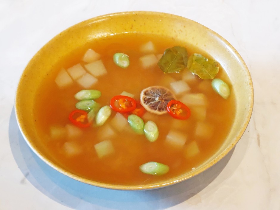 Kohlrabi-Reis-Suppe asiatisch