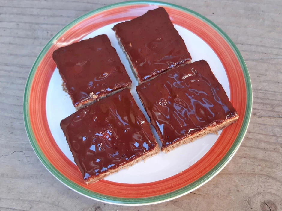 Schoko-Nuss Blechkuchen