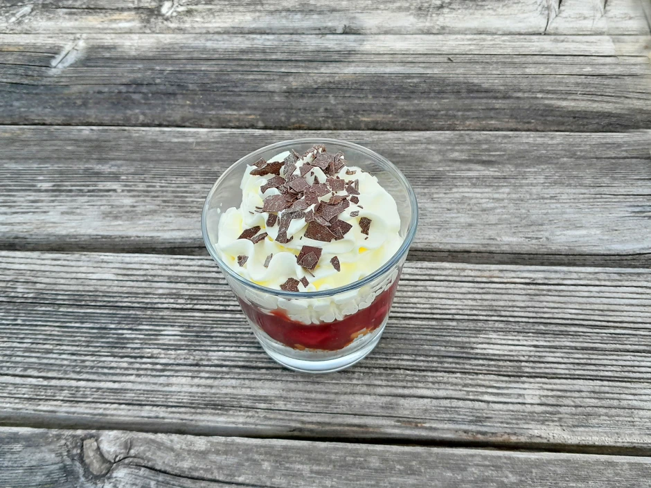 Kirschdessert