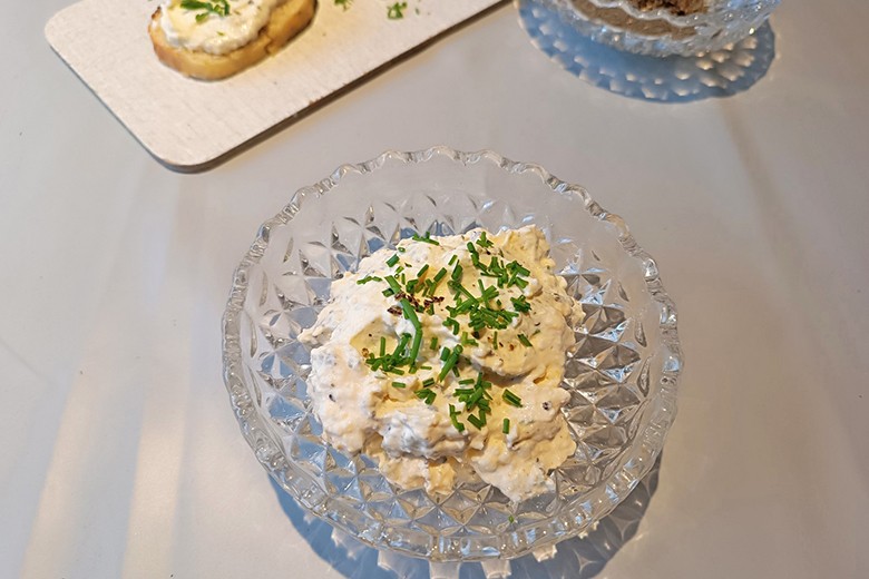 Hüttenkäse-Ei-Aufstrich