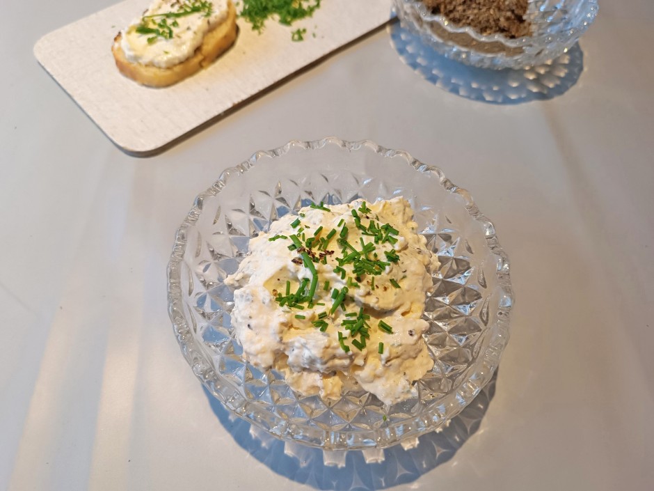 Hüttenkäse-Ei-Aufstrich
