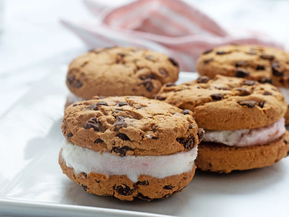 Eisiges Cookie-Sandwich