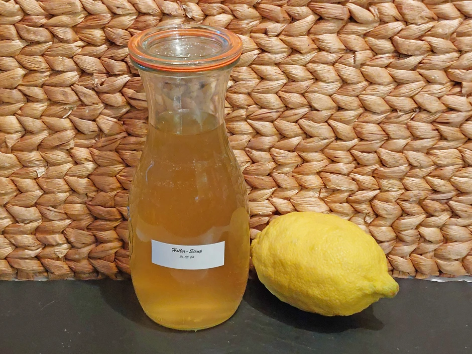 Holunderblütensirup