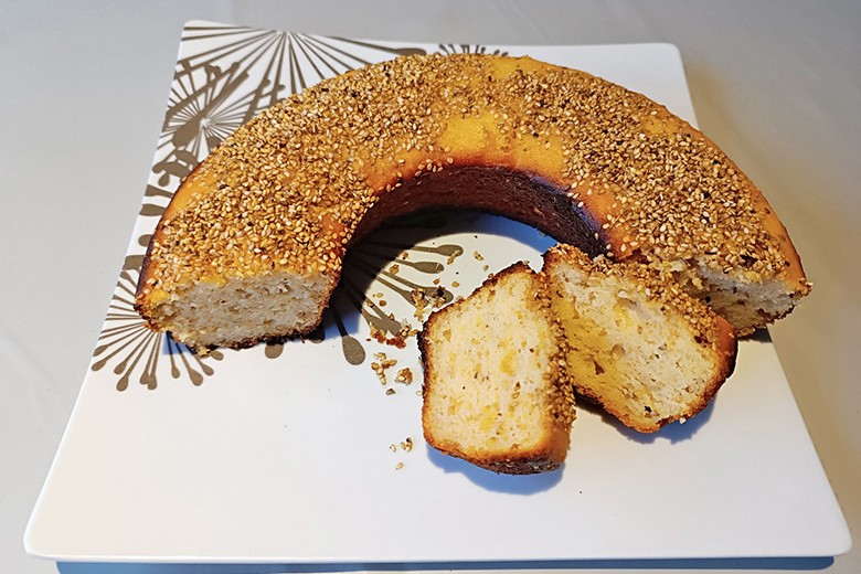 Sesamkuchen aus dem Camping-Backofen