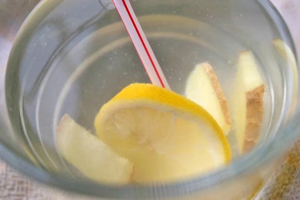 Limonade mit Ingwer