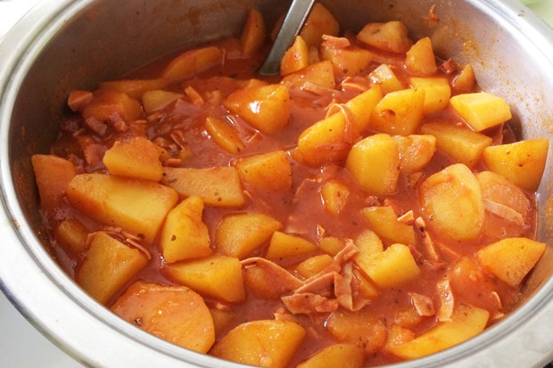 Herzhaftes Tiroler Erdäpfel-Gulasch