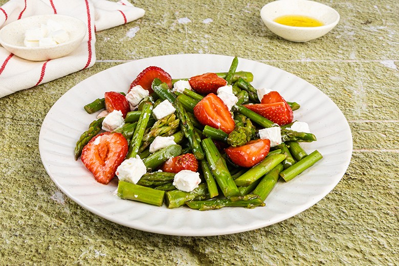 Spargel - Erdbeer - Salat
