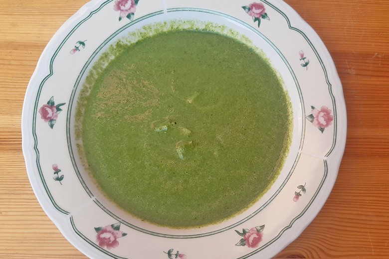 Spinat-Erdäpfelsuppe