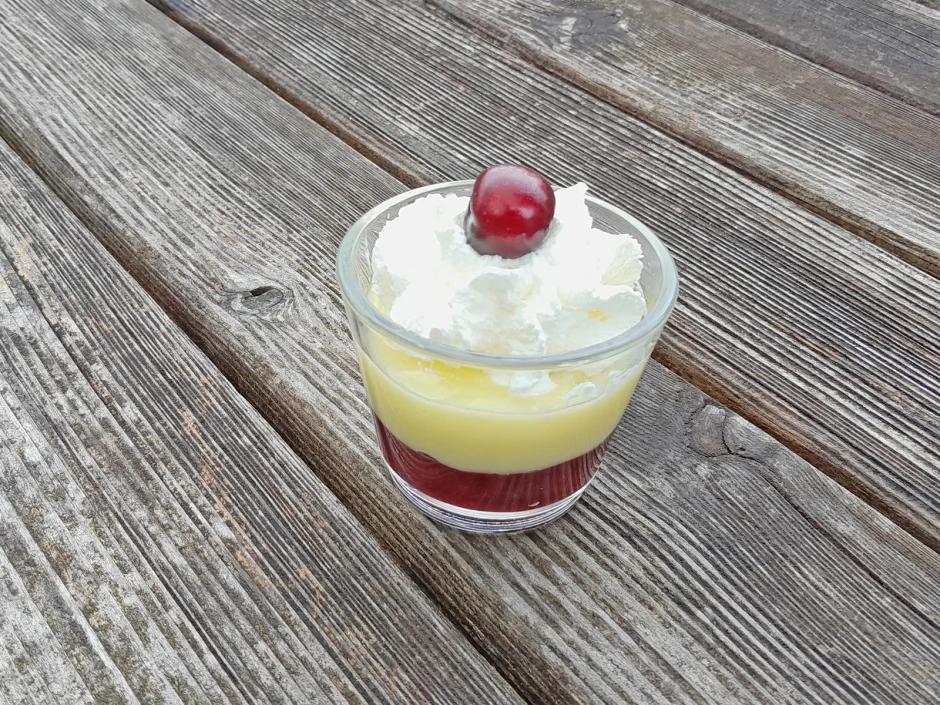 Kirsch-Vanillepudding