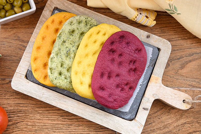 Bunter Focaccia Teig