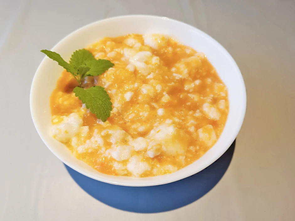 Rhabarber-Marillen-Pudding Dessert