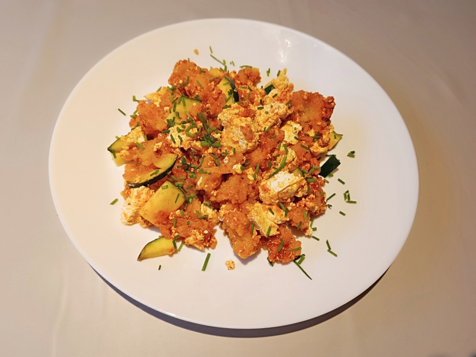 Polenta mit rotem Bröseltopfen