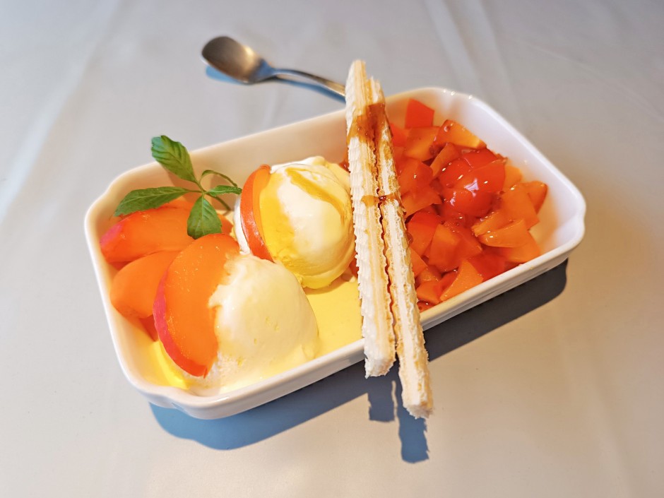 Marillen-Eis-Schale