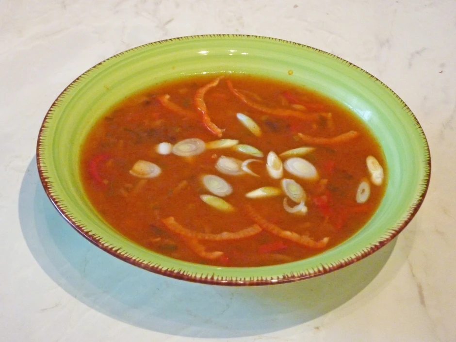 Sauer-scharfe Thai-Suppe