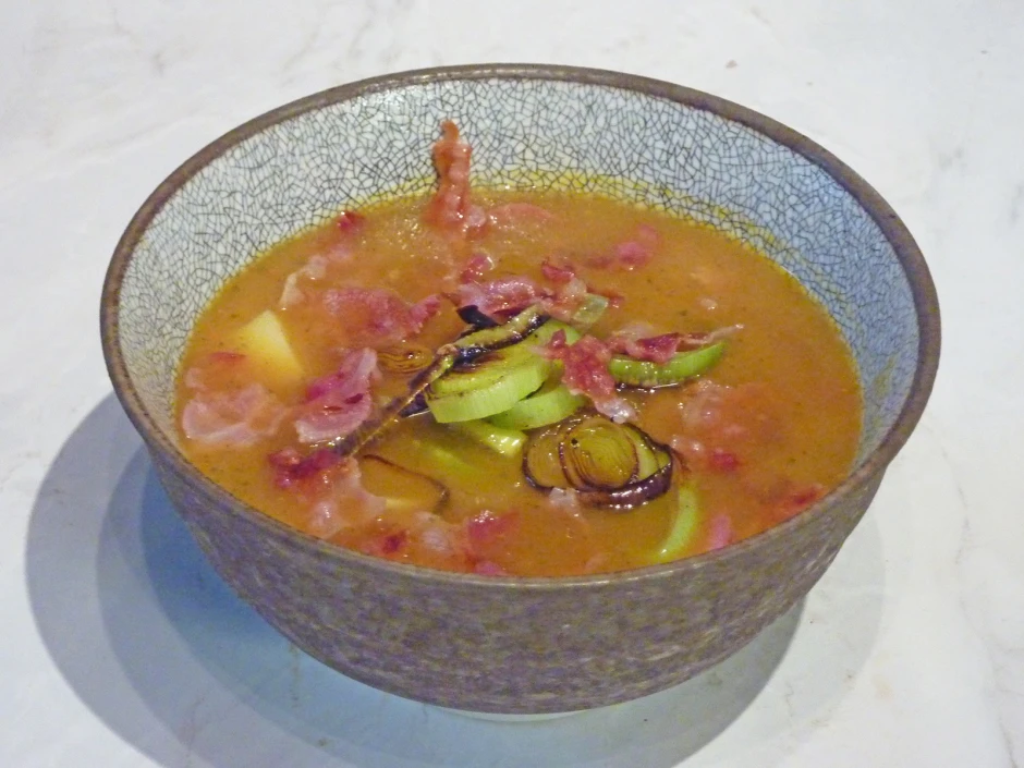 Kartoffel-Lauch-Suppe mit Speck