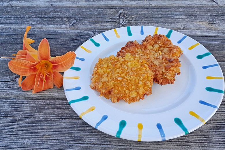 Schnitzel in Cornflakes-Panier