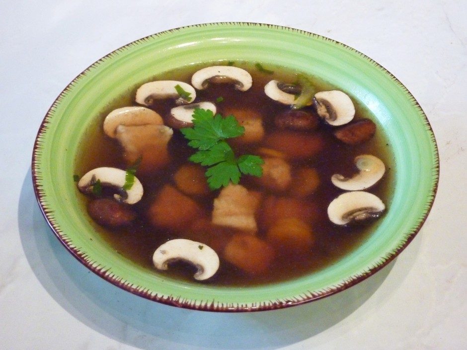 Fischsuppe mit Staudensellerie