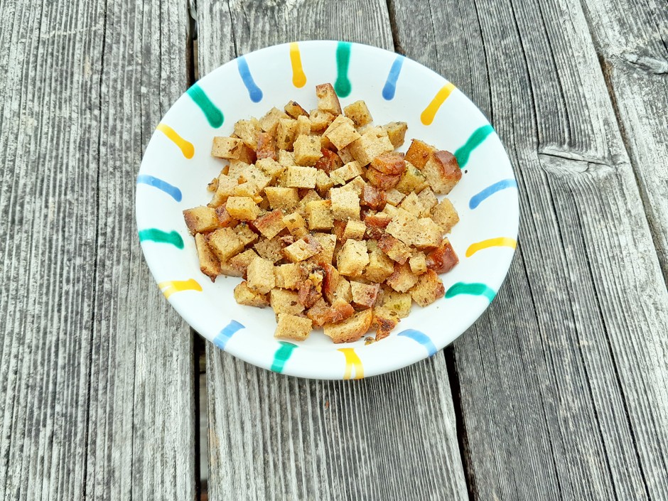 Brotcroutons als Suppeneinlage
