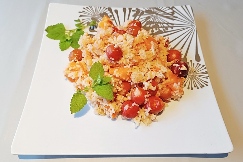 Warmer Reis mit Früchten