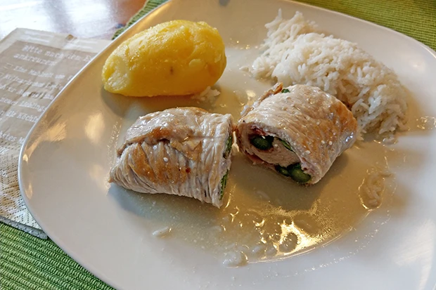 Puten-Spargel Roulade
