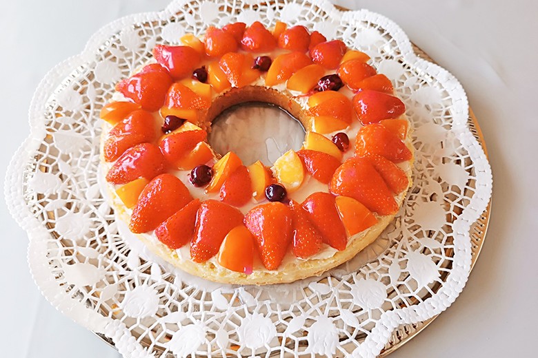Obsttorte mit Dinkel-Tortenboden aus dem Camping-Backofen
