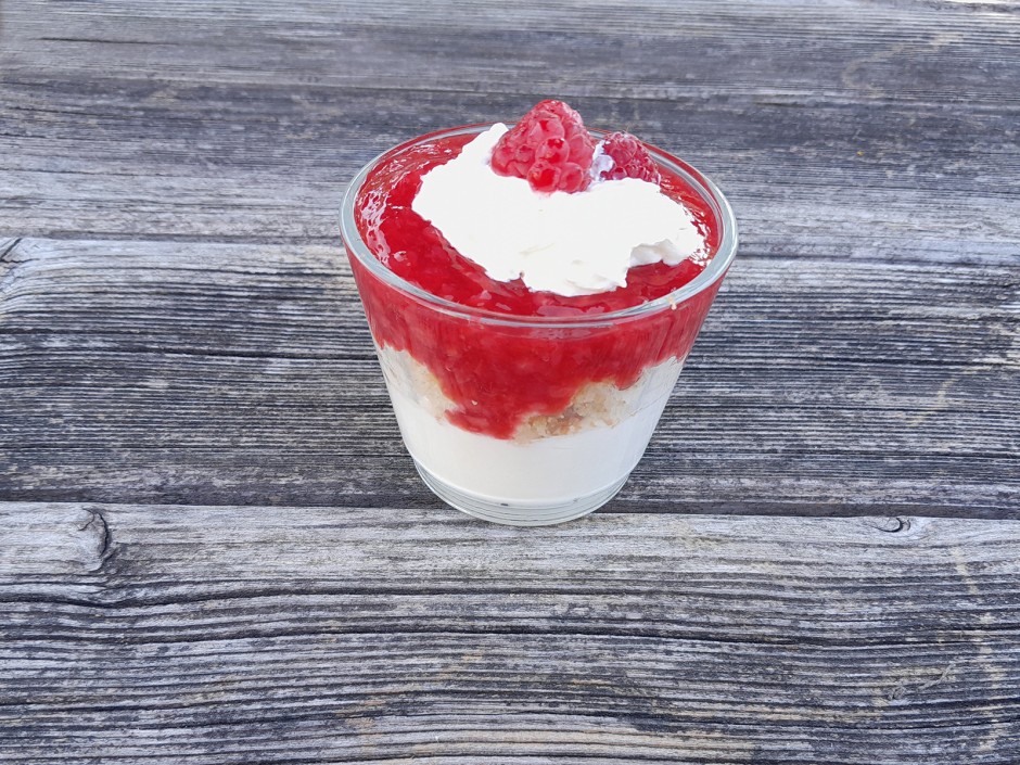 Topfen-Himbeer Dessert