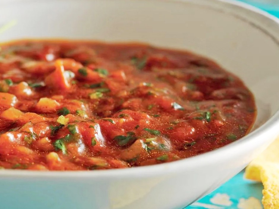 Korianderdip mit milder Tacosauce und Limette