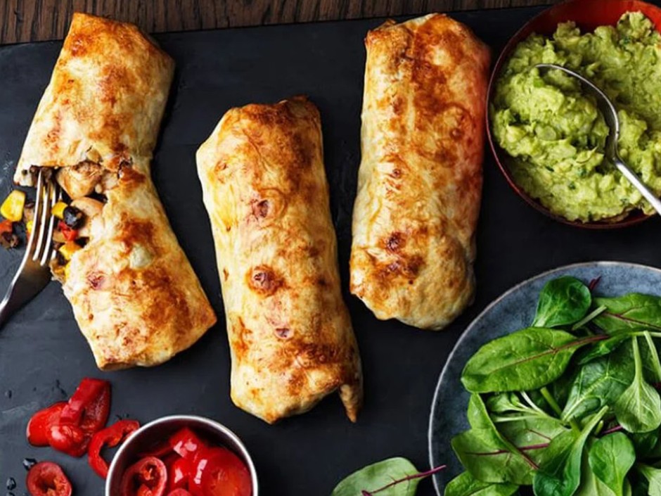 Chimichangas - Gratinierte Burritos mit Hühnerfleischfüllung