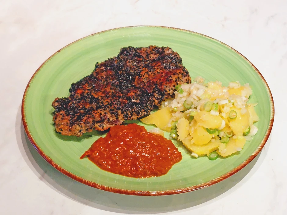 Schweinekotelett mit Sesam-Panade