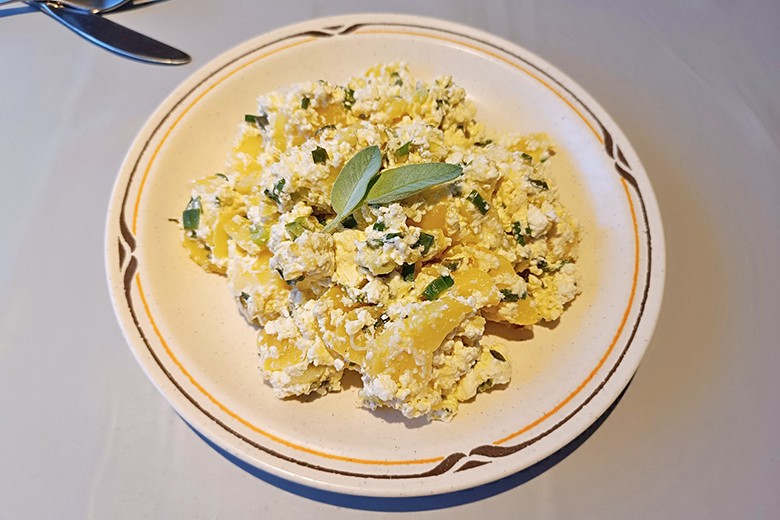 Erdäpfel mit Salbei-Topfen
