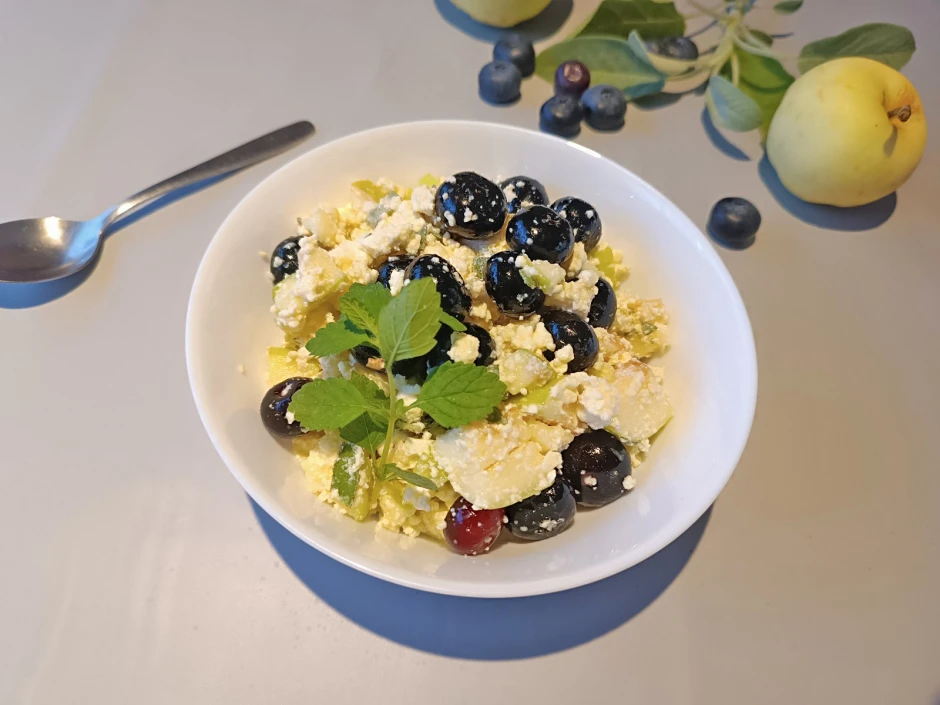 Topfen-Früchte Frühstück