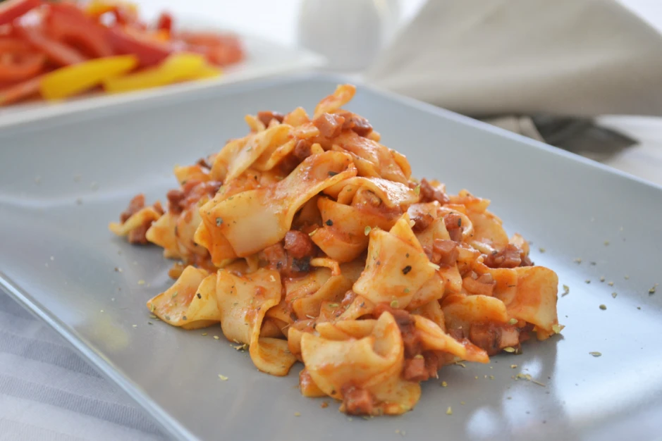 Nudelpfanne &agrave; la Provence